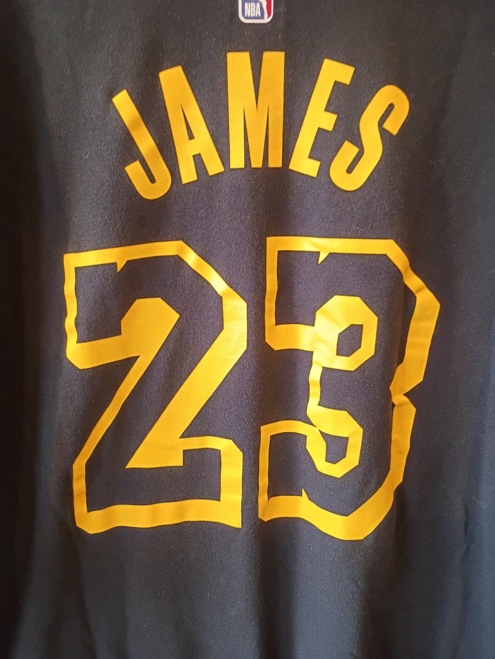 Nike Los Angeles Lakers Black T‑Shirt with Yellow Graphics (23) - Picture 7 of 7